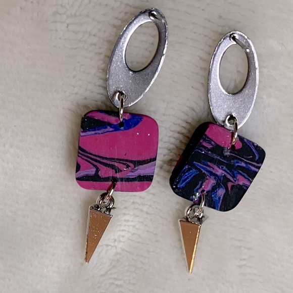 Black Blue And Pink Dangle Earrings - Picture 2 of 3